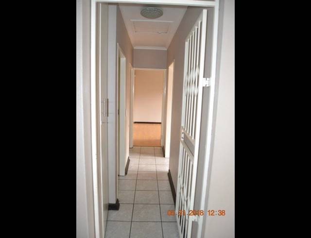 3 BEDROOM TOWNHOUSE FOR SALE IN PETERSFIELD